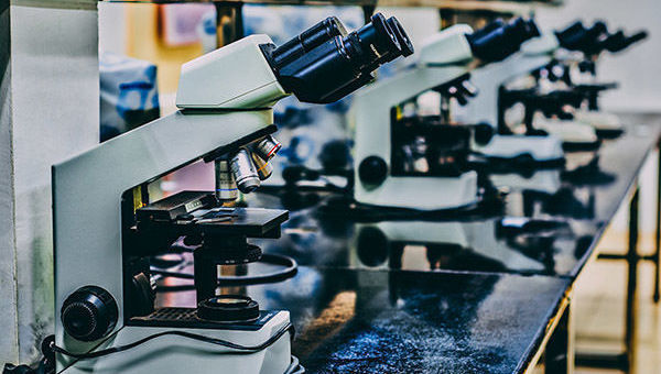 Microscopio, medicina, salud, megatendencia, detalle