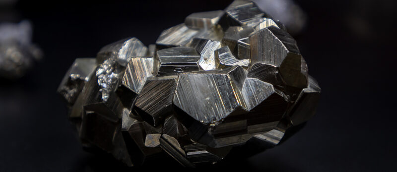 roca_metal_materias primas_commodities