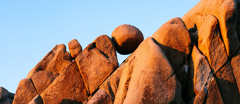 renta-variable-fija-montana-rocas