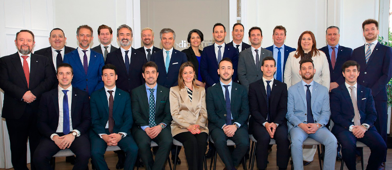 Family bankers mediolanum Zaragoza