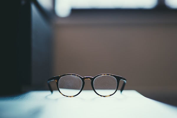 generic_oculos_foco_ETF