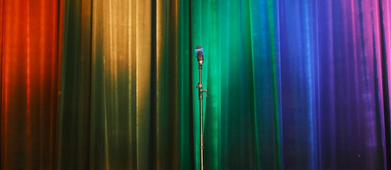 estilo fora do escritorio comedia