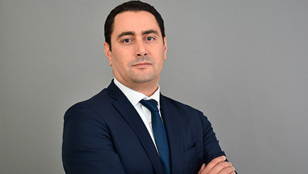 Akram Gharbi, gestore e analista, La Française AM