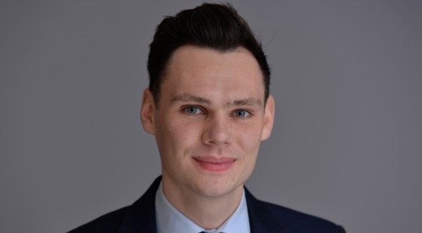 Chris Foster, Liontrust lancia un fondo sostenibile US equity 9 SFDR (Liontrust)