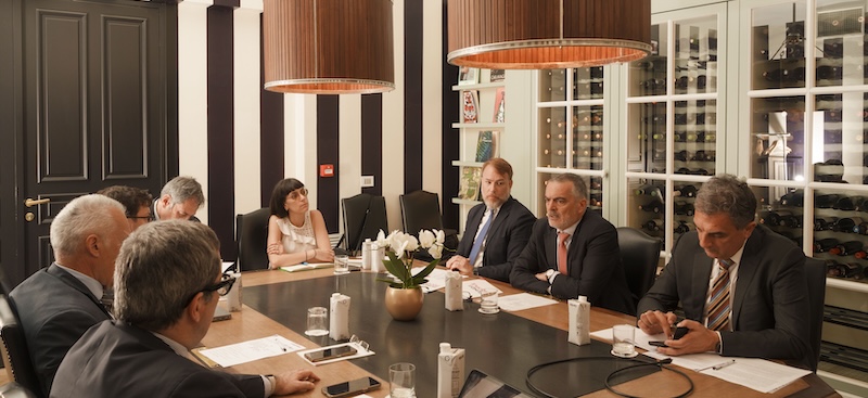 TT Private equity neuberger